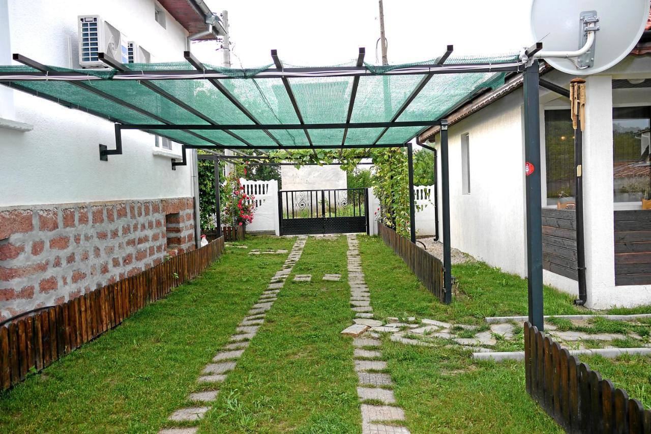 Guest House Medina Belogradtjik Exteriör bild
